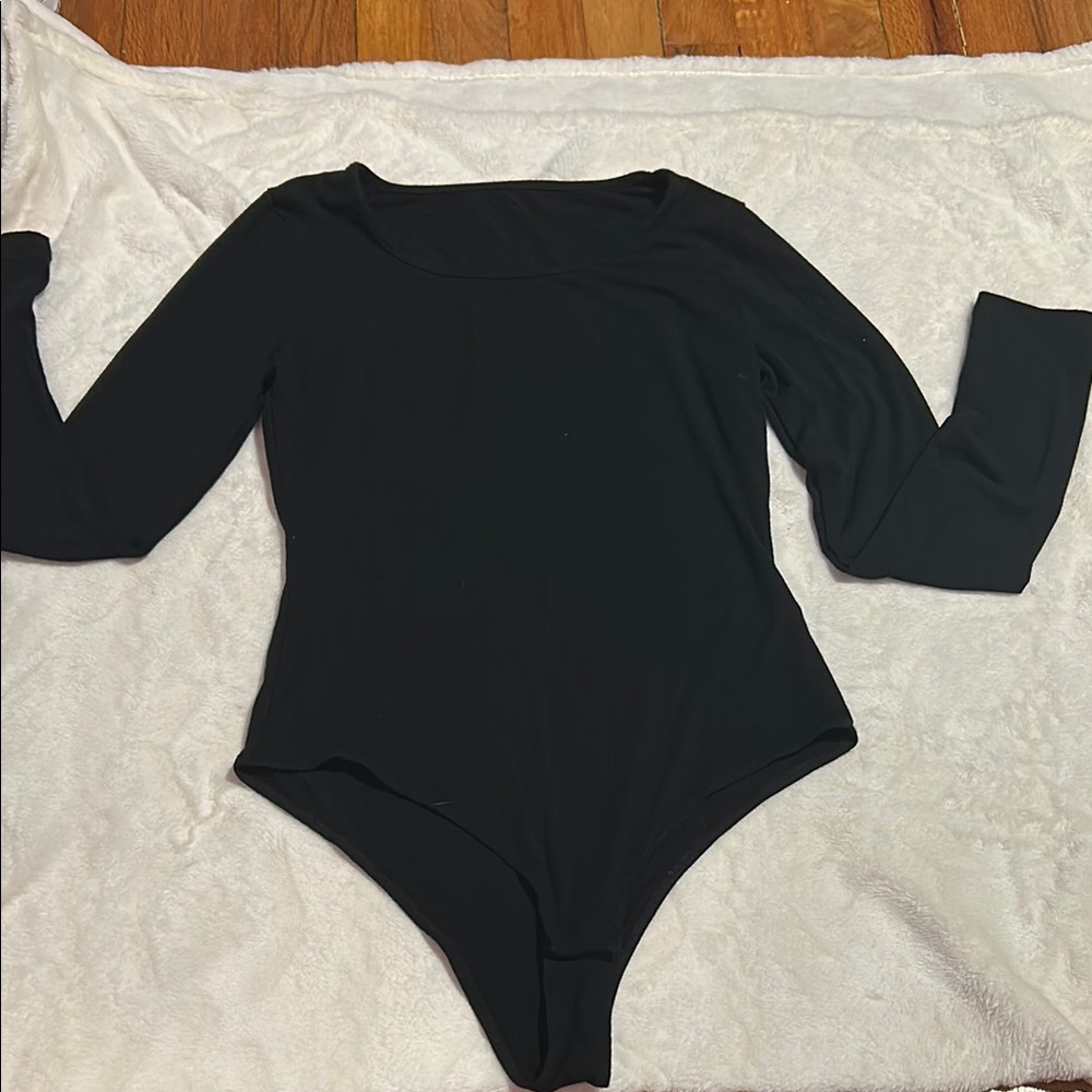 SHEIN Black Long Sleeve Bodysuit